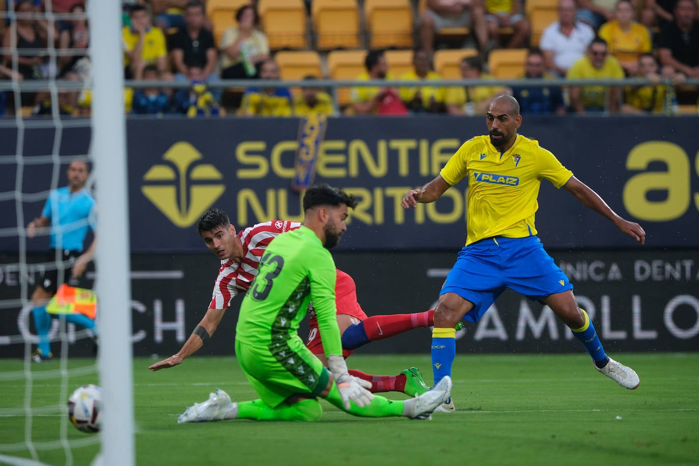 Las imágenes del Cádiz CF- Atlético de Madrid en el Trofeo Carranza