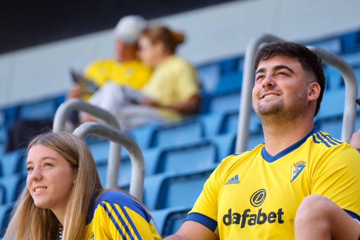 Fotos: Búscate en las imágenes del partido entre el Cádiz y el Villarreal