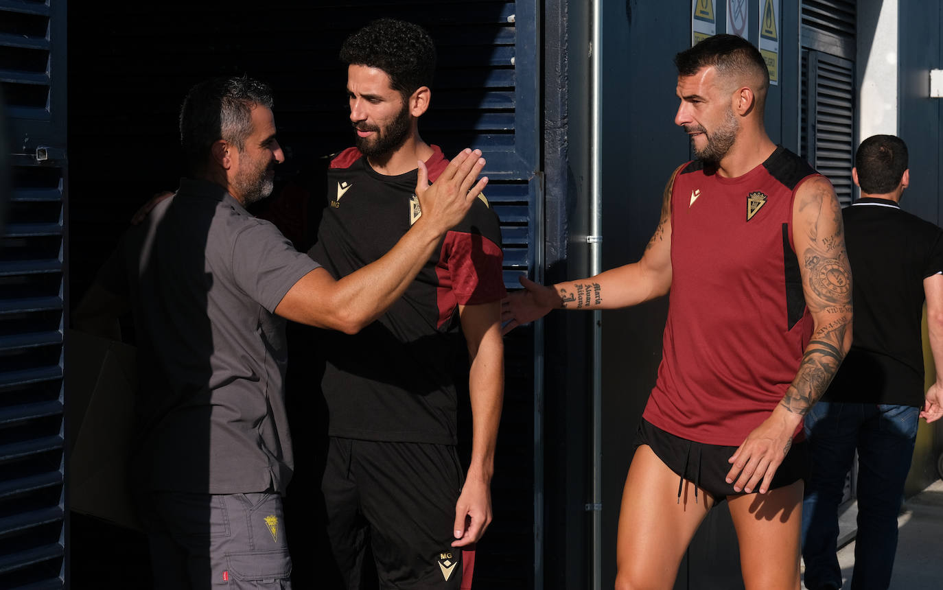 El regreso a los entrenamientos del Cádiz, en imágenes