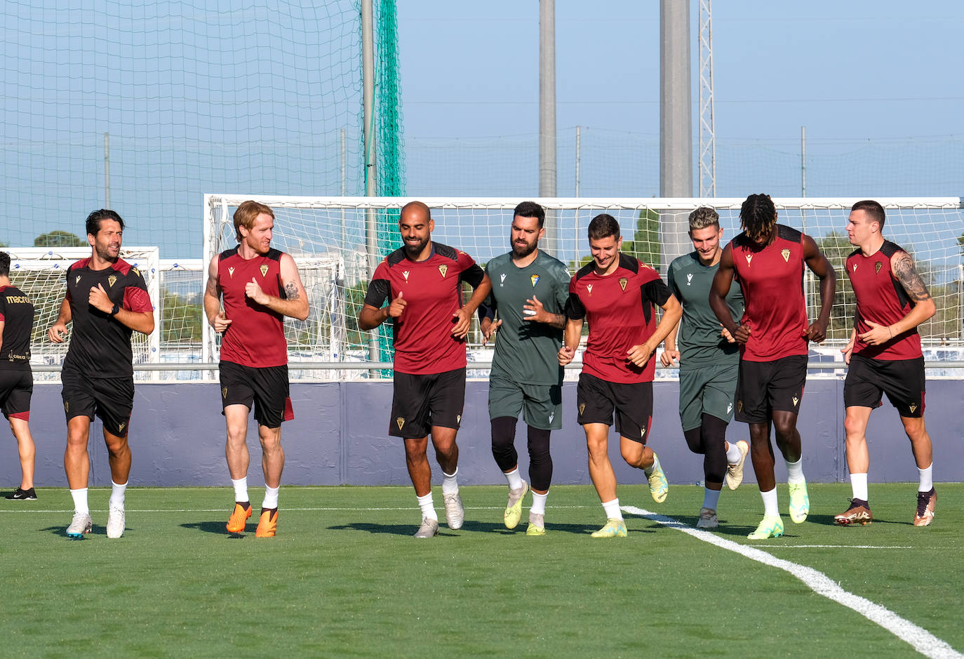 El regreso a los entrenamientos del Cádiz, en imágenes