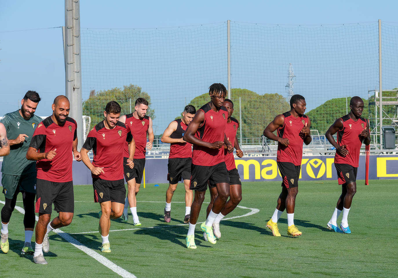 El regreso a los entrenamientos del Cádiz, en imágenes