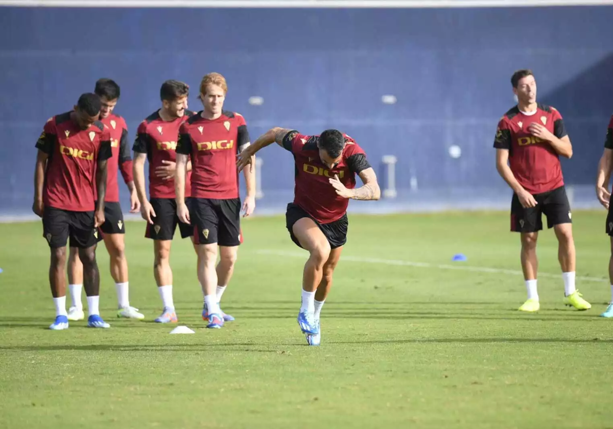 Entrenamiento del Cádiz en El Rosal