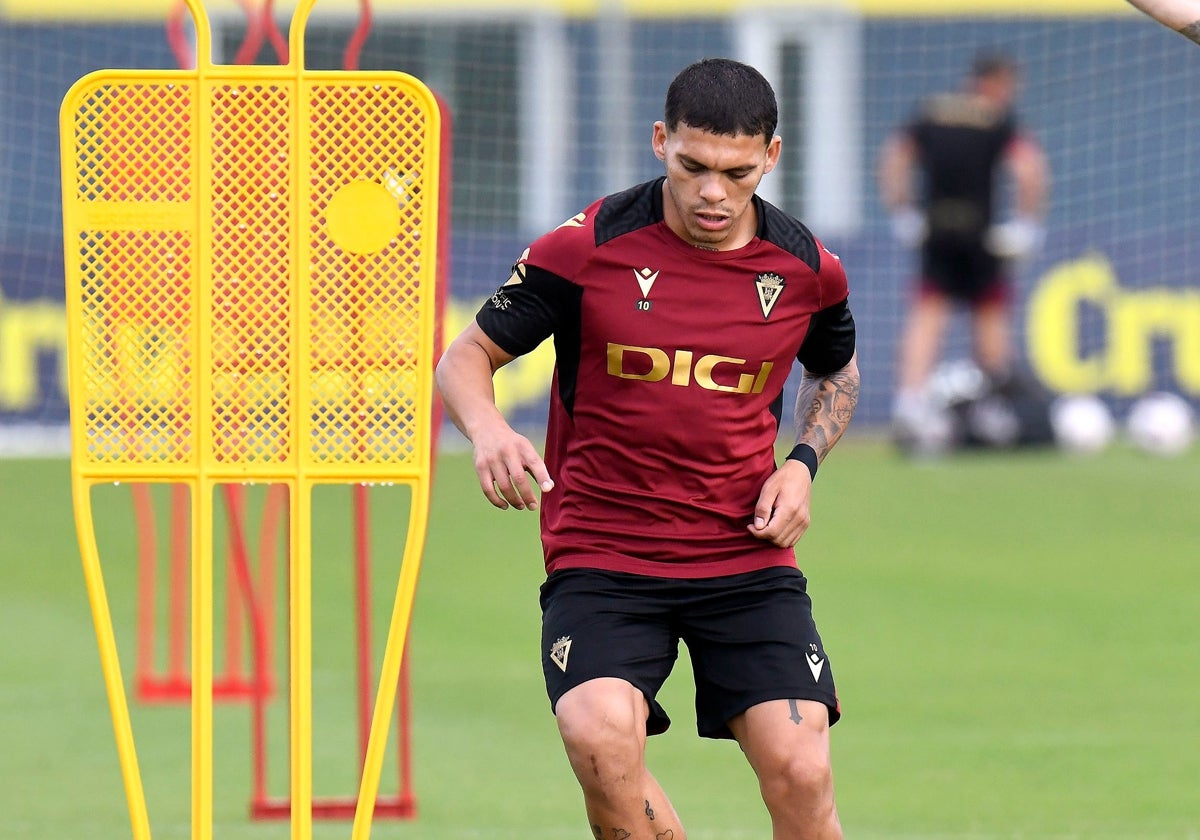 Brian Ocampo, durante una sesión de entrenamiento