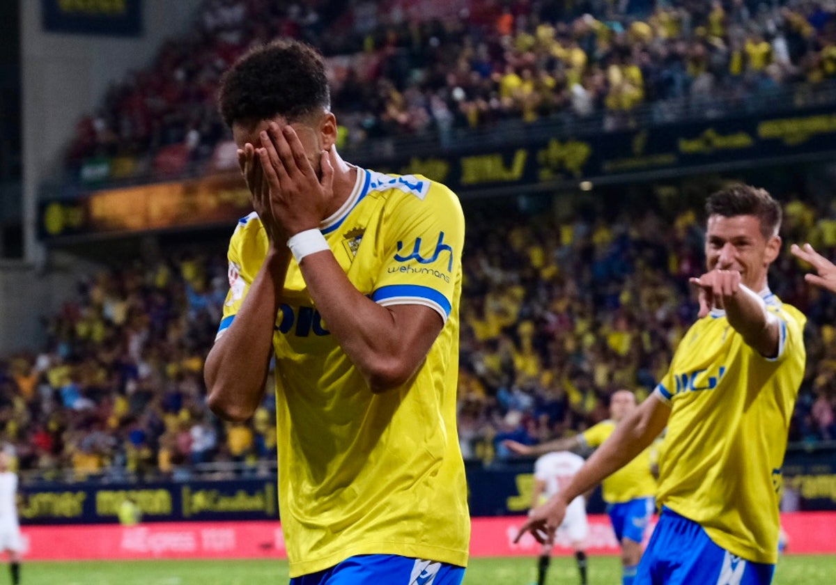 El Cádiz CF recibe al Real Madrid en el Estadio Carranza.