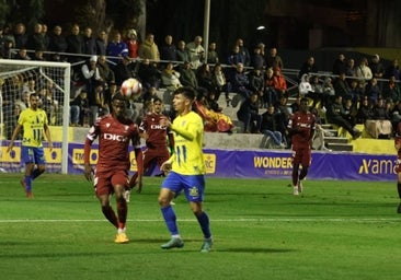 El Cádiz CF Mirandilla sale del pozo al ganar 2-4 al Orihuela