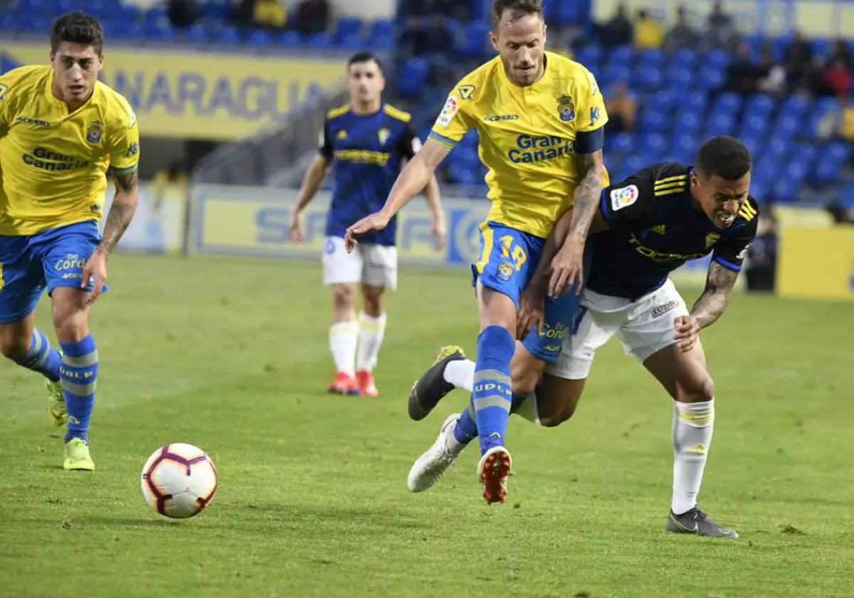 Darwin Machís completó una brillante actuación con el Cádiz en Gran Canaria