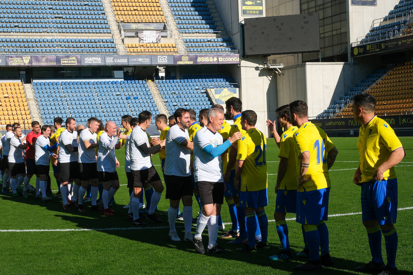 Fotos: Partido solidario Reyes Magos