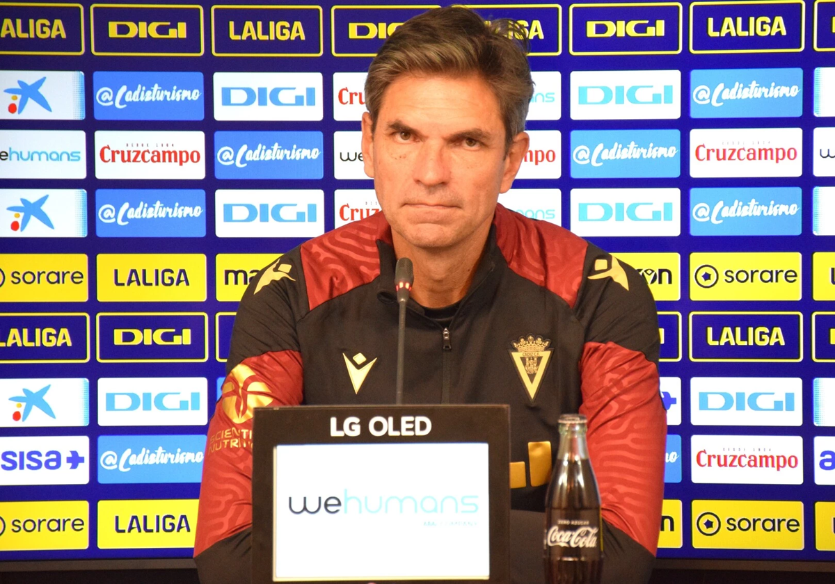 Mauricio Pellegrino en rueda de prensa