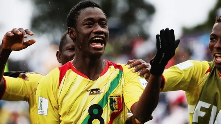 Diadié Samassékou con la selección de Mali.