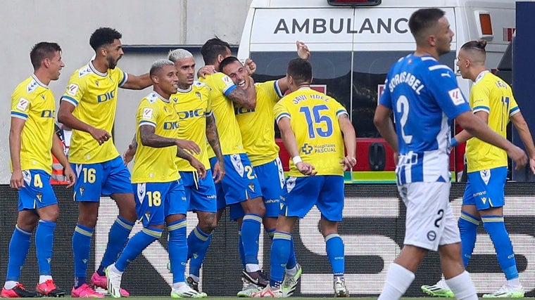 Chris Ramos en el primer encuentro de la temporada ante el Deportivo Alavés.