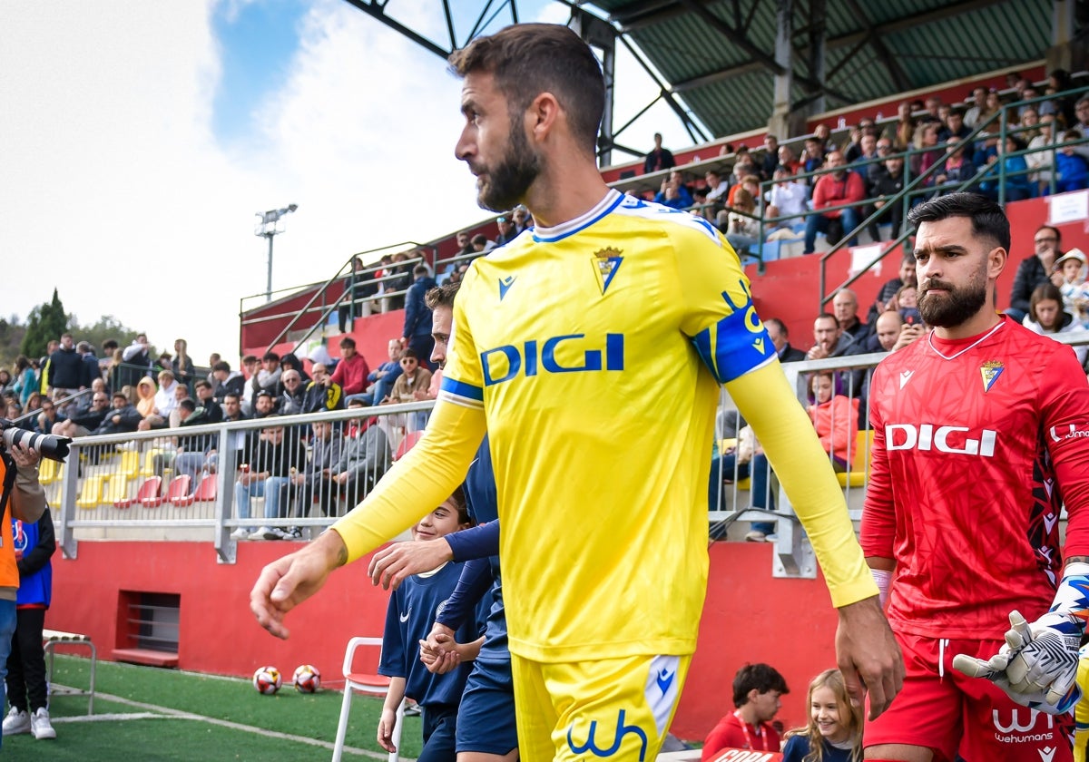 El capitán José Mari en su penúltimo encuentro con el Cádiz CF.