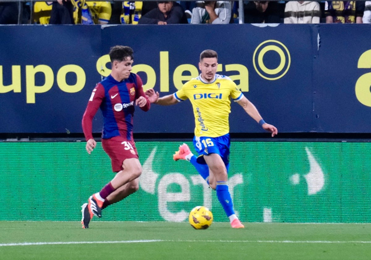 Javi Hernández, lateral izquierdo del Cádiz CF.