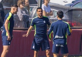 Omar Mascarell: «Este equipo está capacitado para ir a Cádiz y sacar el resultado»