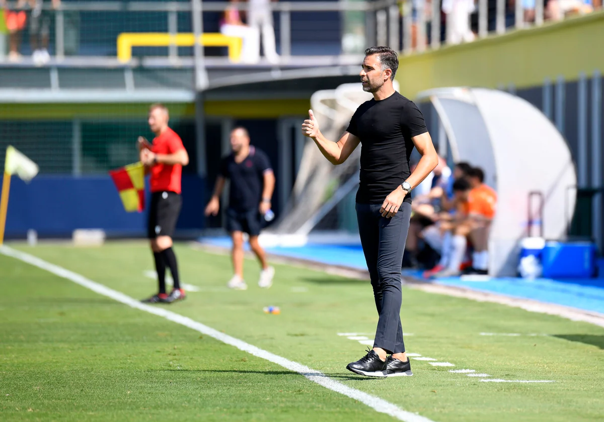 Alberto Cifuentes, en un partido con el filial