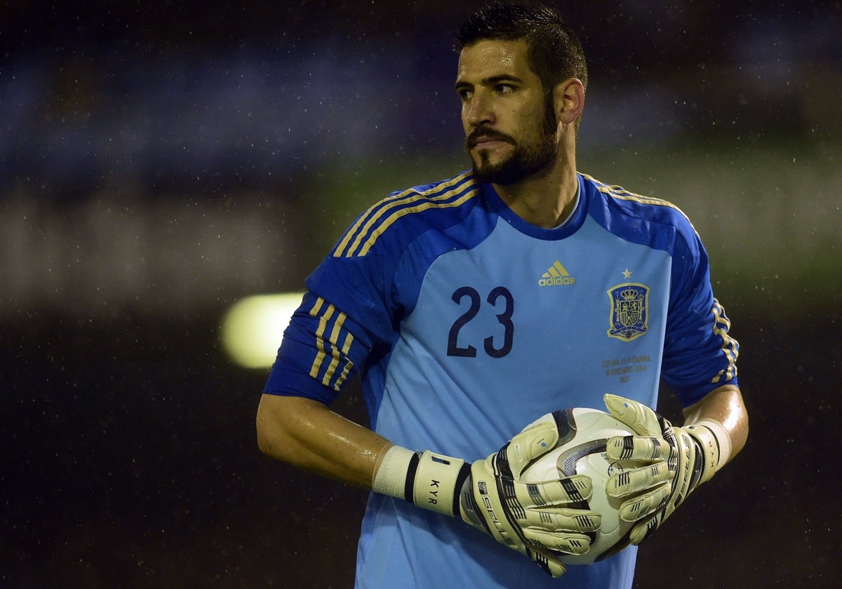 Kiko Casilla jugó con la selección española.