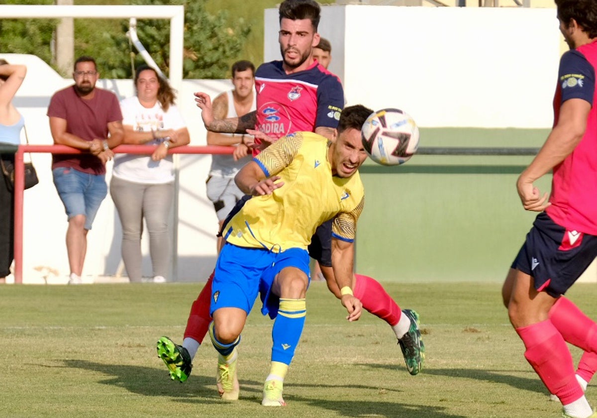 El Cádiz CF volverá a jugar ante el Barbate, un clásico de cada verano.