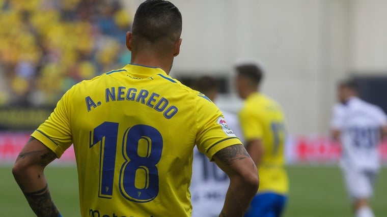 Álvaro Negredo durante su etapa en el Cádiz CF.