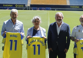 Visita de la subdelegada del Gobierno y del comisario principal al estadio