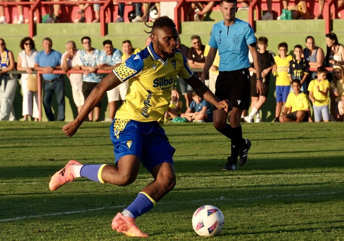 Rominigue Kouamé, en el amistoso ante el Barbate