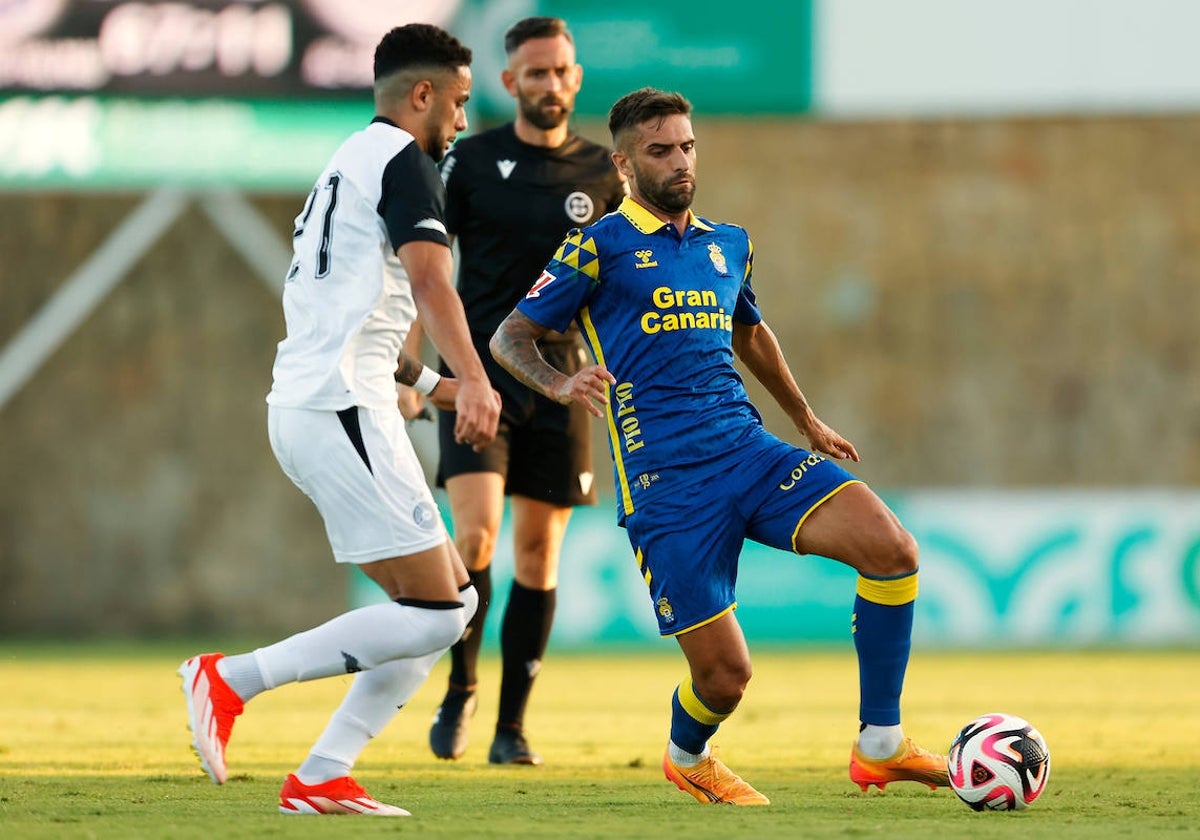 Pejiño en un amistoso con la UD Las Palmas