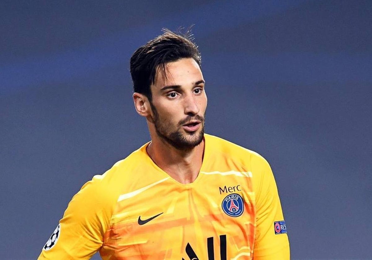 Sergio Rico, en un encuentro con el PSG