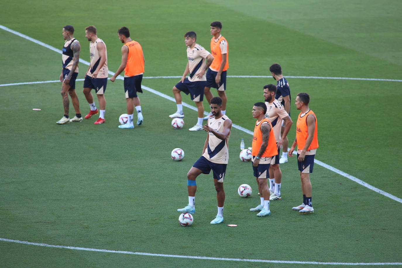 Las imágenes del entrenamiento antes del Trofeo Carranza