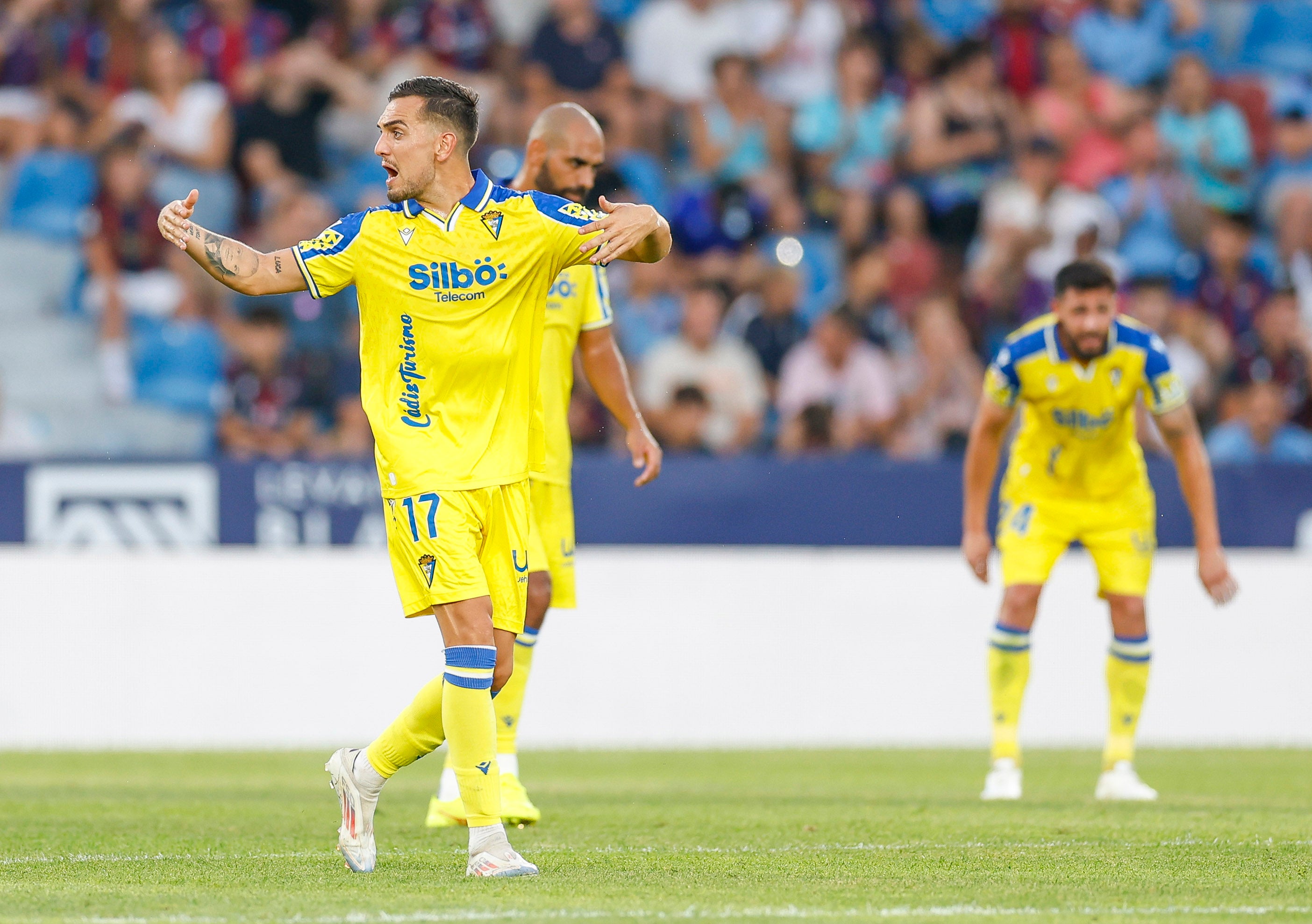 Fotos: Las mejores imágenes del empate entre el Levante y el Cádiz