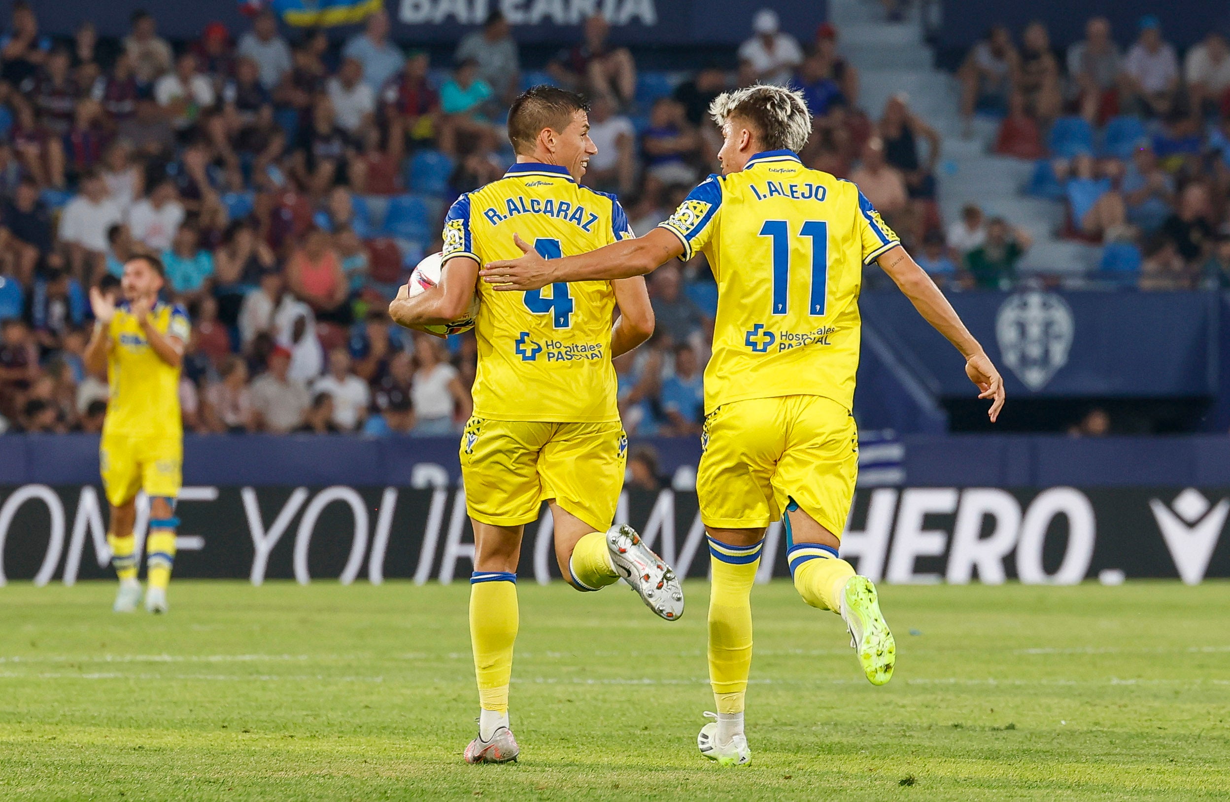 Fotos: Las mejores imágenes del empate entre el Levante y el Cádiz