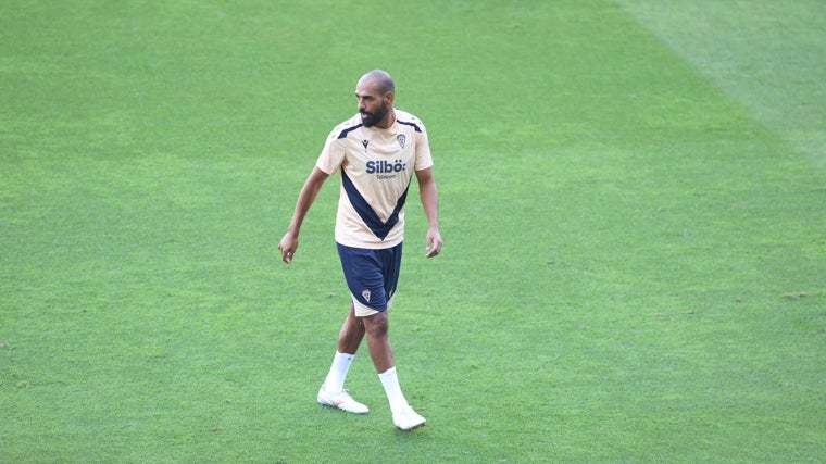 Fali durante un entrenamiento del Cádiz CF.