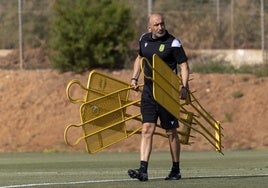 Abelardo suavizará su ambiente en la previa del Cartagena - Cádiz