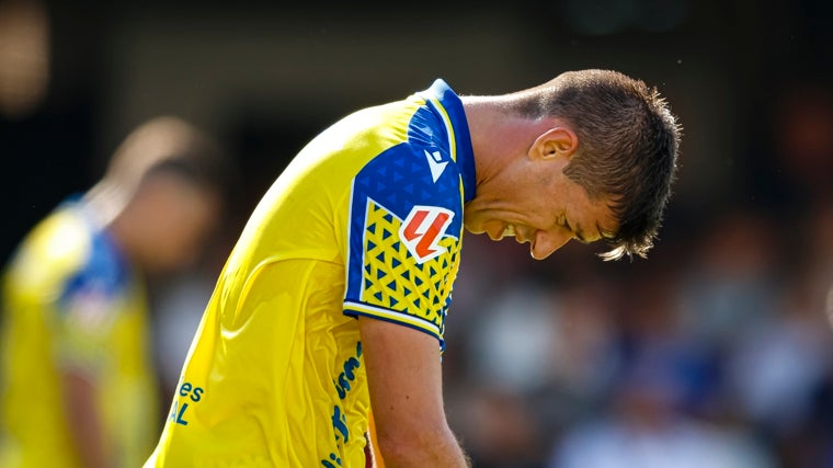 Al Cádiz CF le está costando arrancar esta temporada.