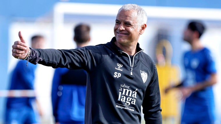 Sergio Pellicer es el entrenador del Málaga CF.