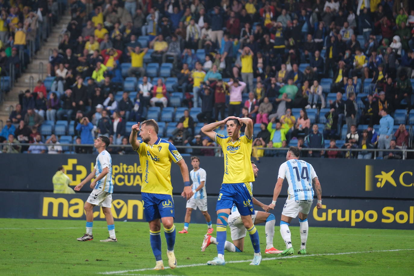 El Cádiz CF - Málaga, en imágenes