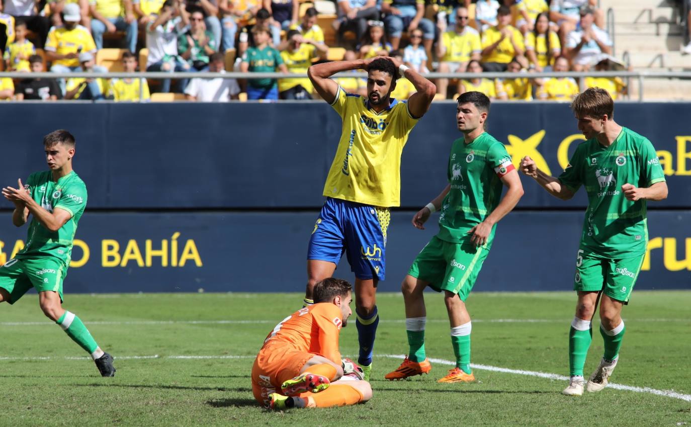 Fotos: Las imágenes del partido entre el Cádiz y el Racing de Santander