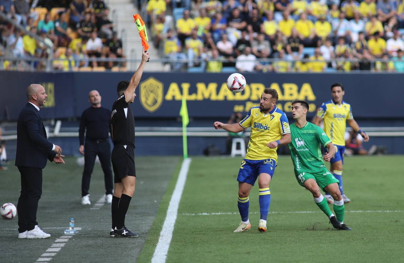 Fotos: Las imágenes del partido entre el Cádiz y el Racing de Santander