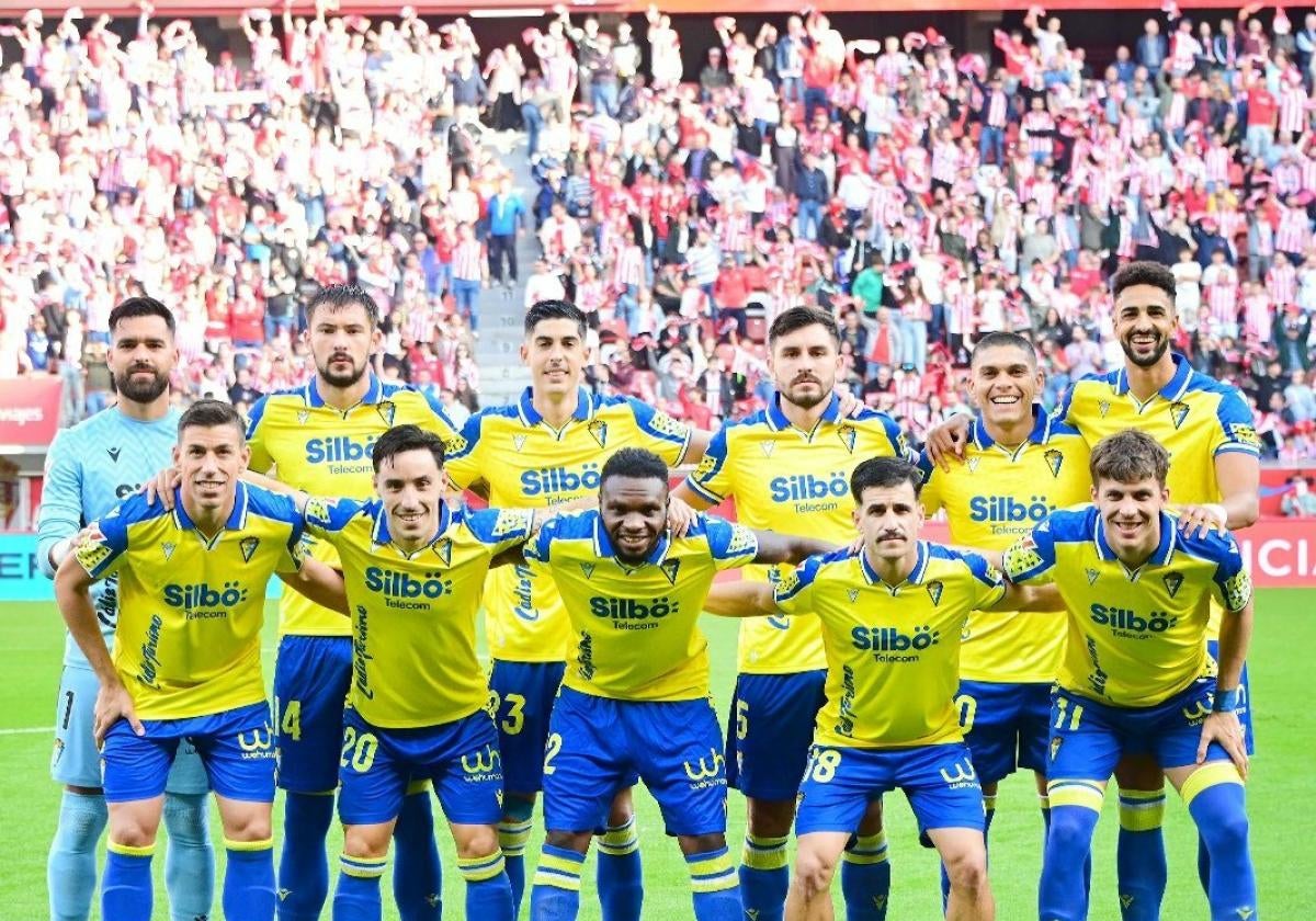 Once del Cádiz en Gijón