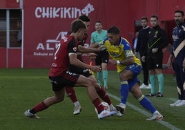 Así hemos vivido el Mirandés - Cádiz: 2-2, resumen y rueda de prensa