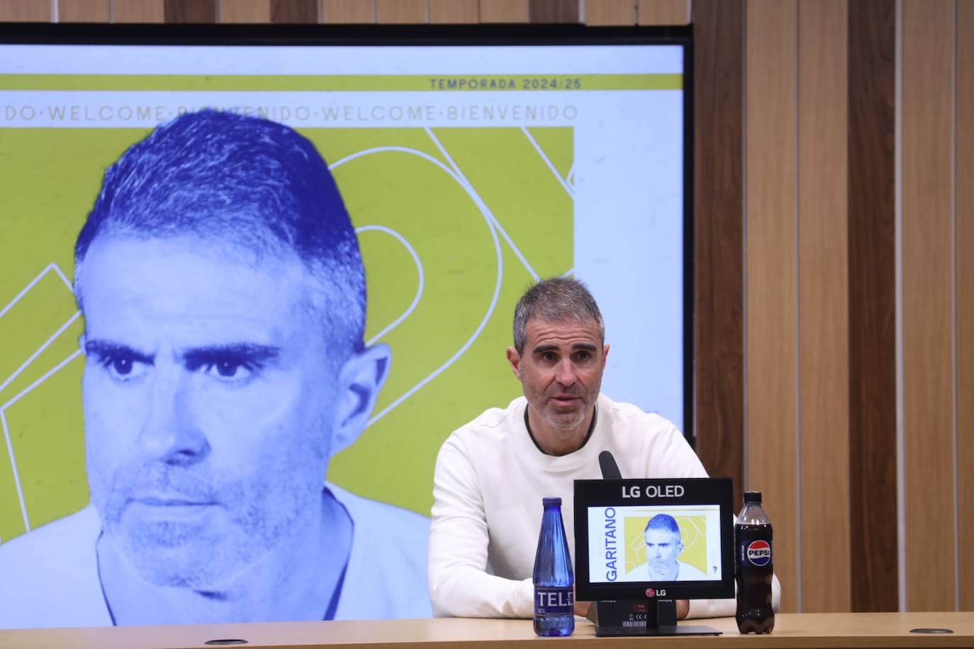 Fotos de la presentación de Gaizka Garitano como nuevo entrenador del Cádiz