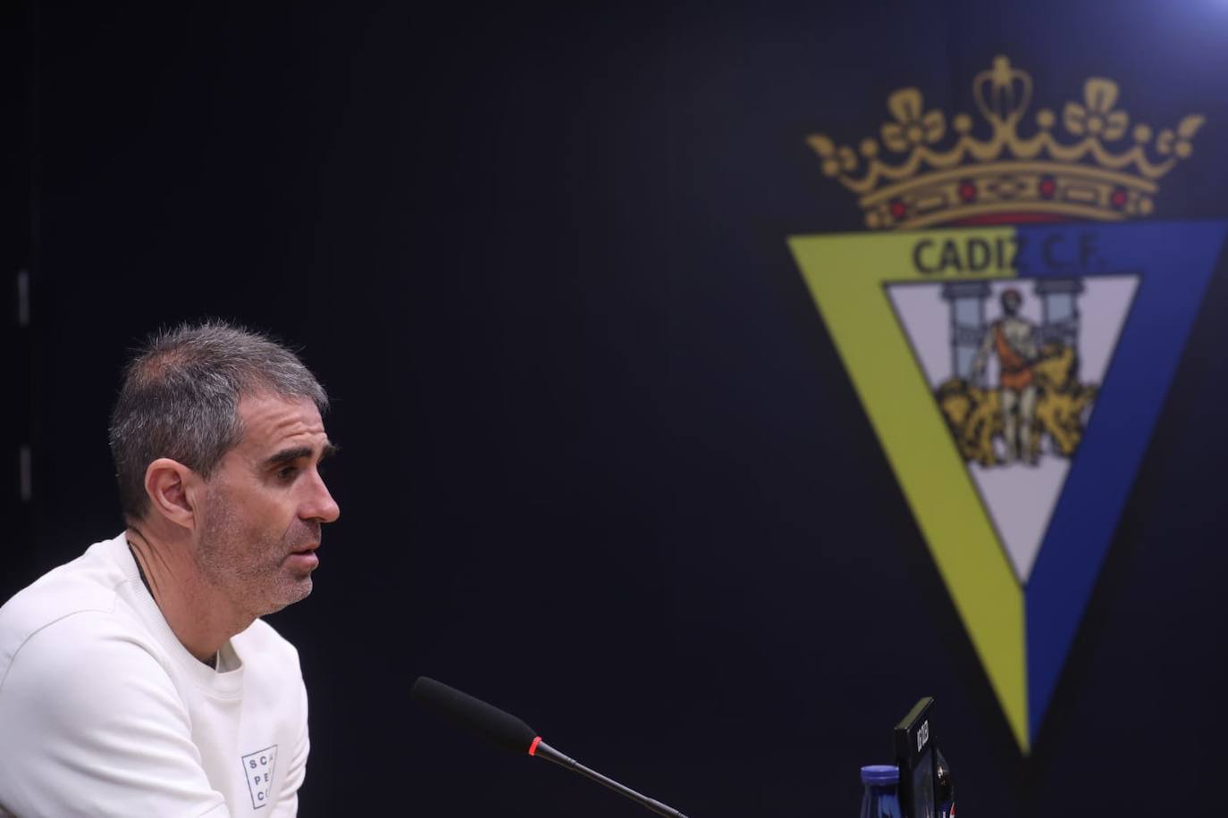 Fotos de la presentación de Gaizka Garitano como nuevo entrenador del Cádiz