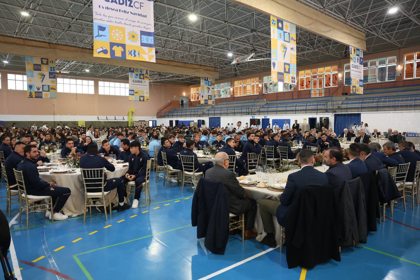 Las imágenes de la comida de Navidad del Cádiz CF