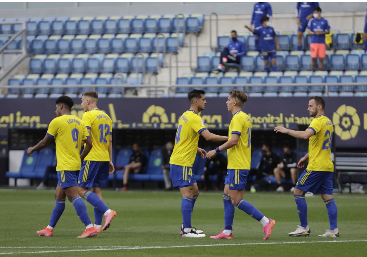 Los Choco Lozano, Saponjic, Marcos Mauro, Alejo, Malbasic y compañía consiguieron la última segunda victoria consecutiva en Liga del Cádiz en serio,