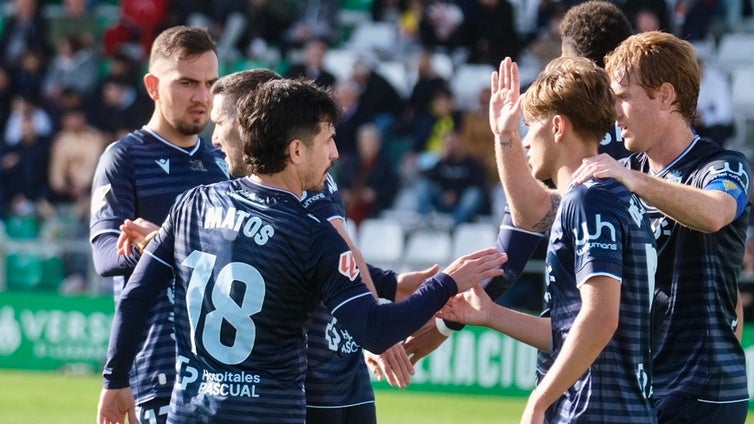 El Cádiz CF se escapa del carbón y vence en Sanlúcar (1-4)