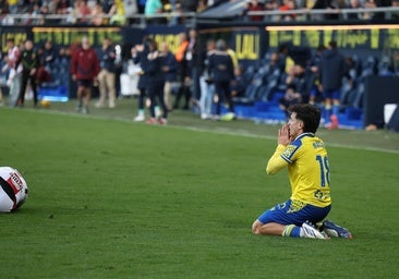 Matos, la última víctima del vergonzoso nivel arbitral en Segunda