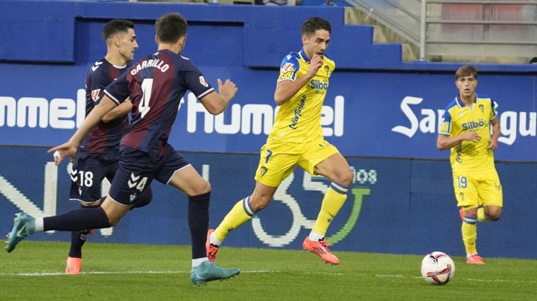 Sobrino durante el Eibar - Cádiz de la actual temporada.