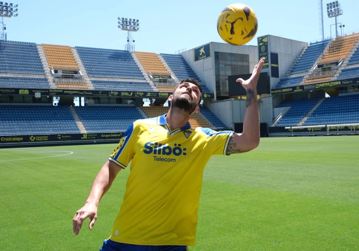 Glauder, en su presentación.