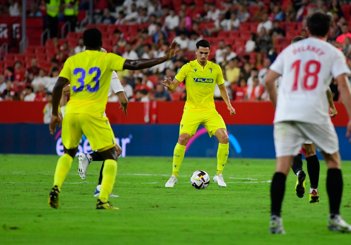 Martín Calderón, en un encuentro con el Cádiz CF en el Sánchez-Pizjuán