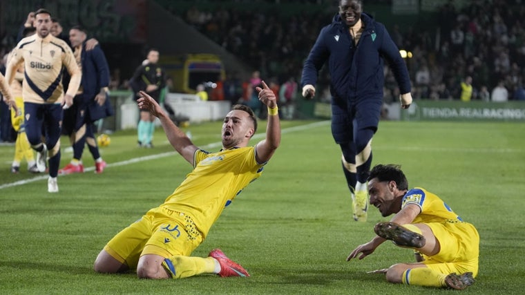 Javi Ontiveros pasa por el momento más dulce de su carrera deportiva.