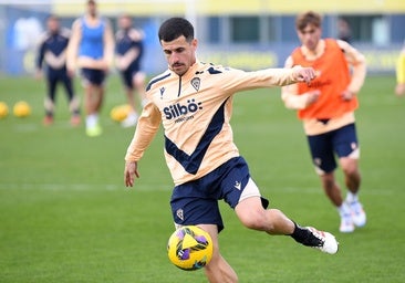 Cádiz CF: Matos, la profesionalidad de un 'banquillazo'