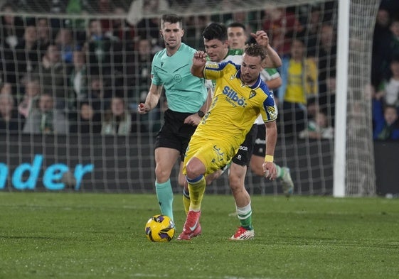 Ontiveros está dejando huella en este Cádiz CF.