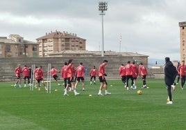 Manu Lama y Miguel Rubio vuelven al grupo y podrán jugar en Cádiz